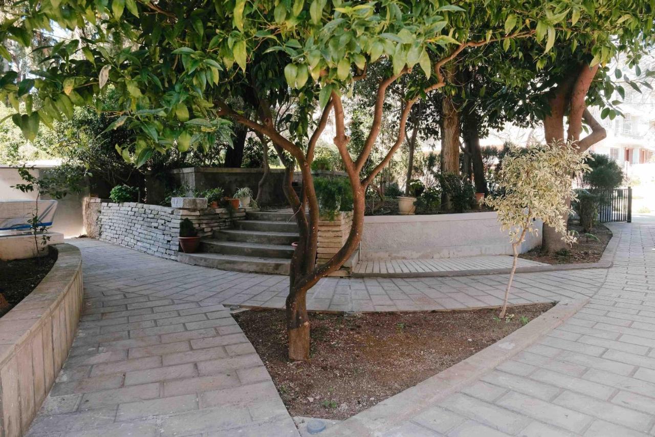 A&B Rhodes City Apartments Екстериор снимка