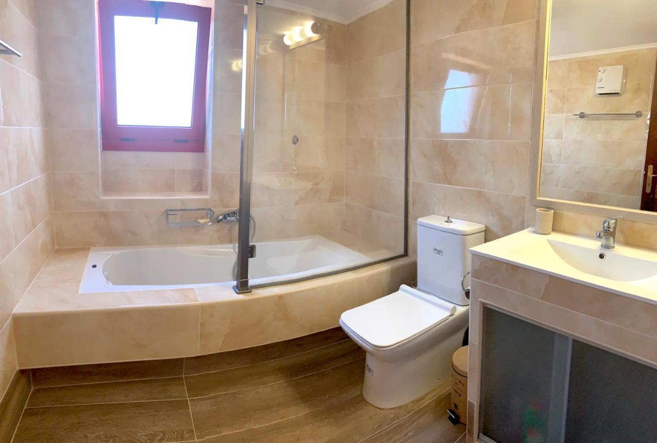 A&B Rhodes City Apartments Екстериор снимка
